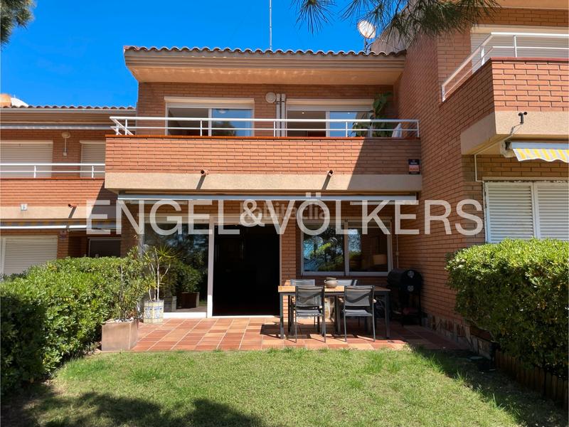 Foto a31b6238-ec09-4c7e-bafc-919e61aa6e3a. Casa a schiera in carrer del pas de la mala dona 8 in Salou