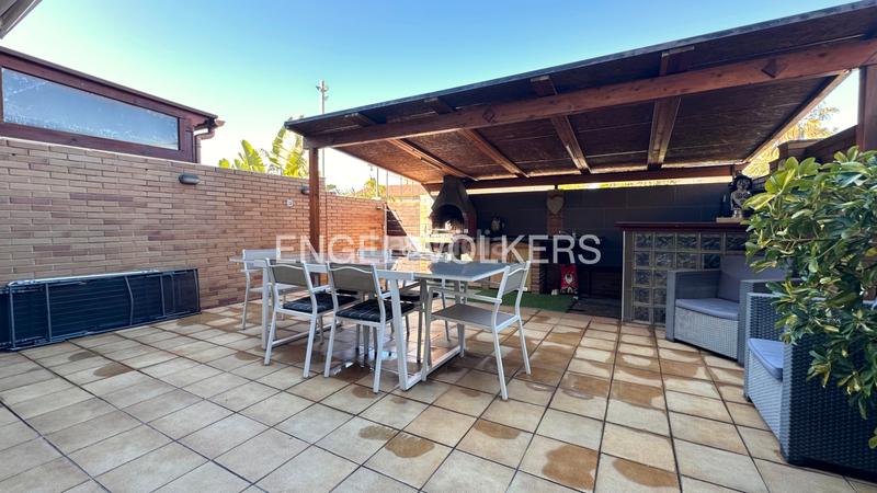 Foto 1d65431e-a793-4994-b434-6e75f103daf7. Casa adossada a carrer berna 35 a Els Ametllers Cambrils