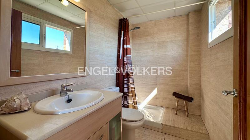 Foto 32e3d7f1-93a4-4e7a-bb19-3636498b4c58. Casa adossada a carrer berna 35 a Els Ametllers Cambrils
