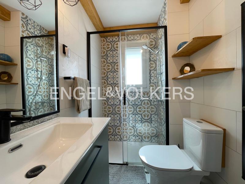 Foto 1c937e8b-9bf7-44fc-992d-e28653283bf7. Àtic amb calefacció aparcament a Platja de Llevant Salou