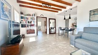 Chalet in Carrer polígon 89. Preciosa finca renovada en l’ampolla con licencia turística