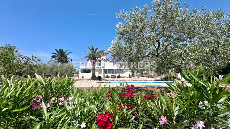 Foto e1aa7da7-0b3c-459c-98fa-f39a5924b96c. Chalet en carrer polígon 89 preciosa finca renovada en l’ampolla con licencia turística en Ampolla (L´)