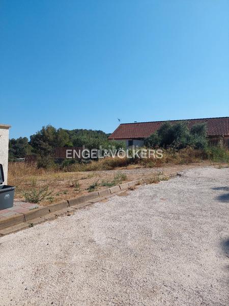 Foto 0bcc4a2a-8b49-4d96-a8e8-a6117cb58a88. Terrain résidentiel dans carrer dels reguerals 125 dans Riudecanyes