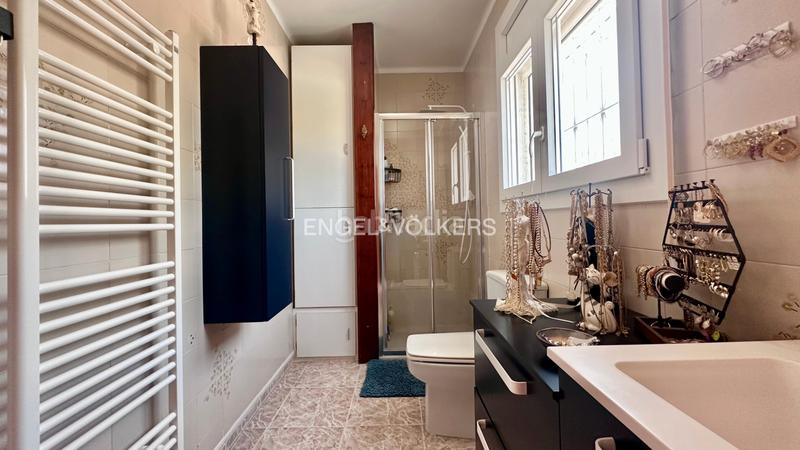 Foto 466fb85a-a4b3-49c2-ba59-f05cebf1d97f. Chalet in carrer del déu set 18 in El Casalot Mont-roig del Camp