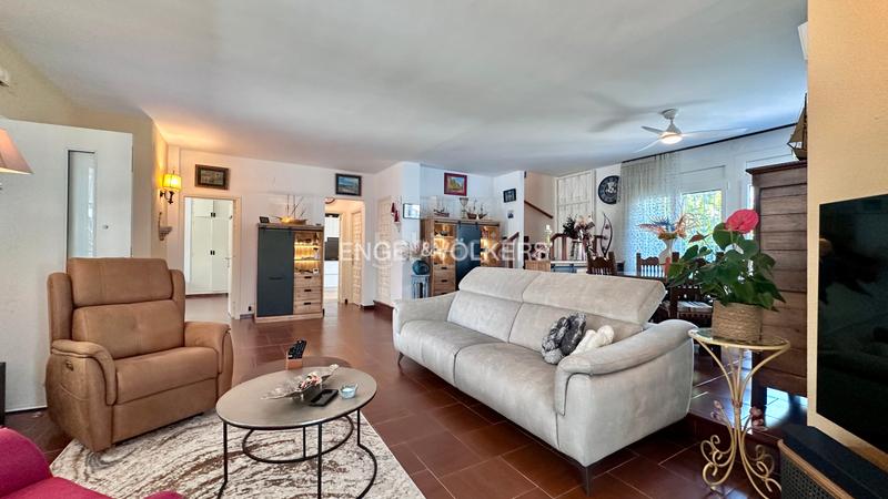 Foto 51375d7c-cf4a-466c-a8c1-1c40062cff80. Chalet in carrer del déu set 18 in El Casalot Mont-roig del Camp