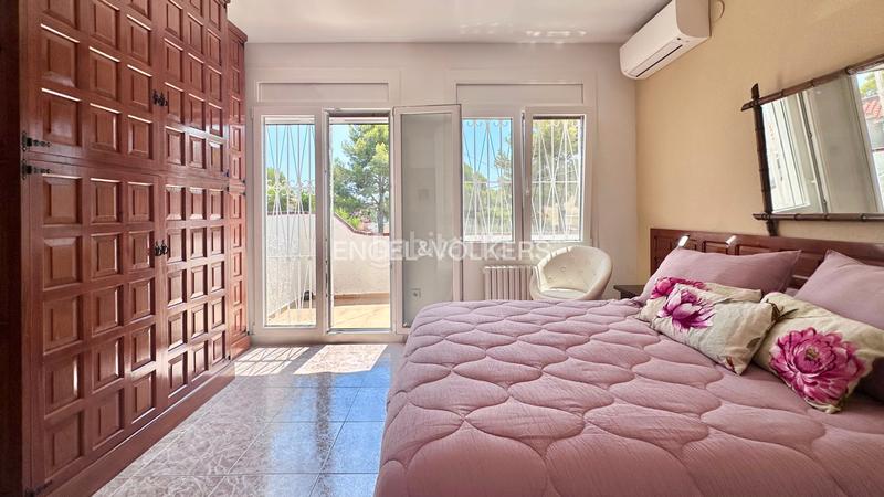 Foto c2fe3080-0f0c-4256-8e4d-6160a05fa645. Chalet in carrer del déu set 18 in El Casalot Mont-roig del Camp