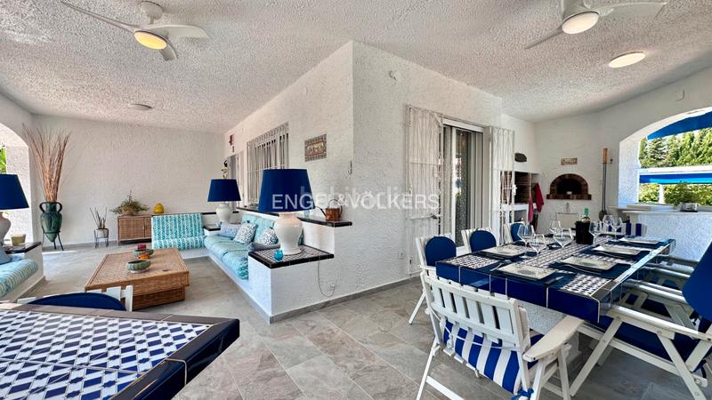 Foto f1f3c24a-c4b5-4f18-a5e6-69737eb78f5c. Chalet in carrer del déu set 18 in El Casalot Mont-roig del Camp