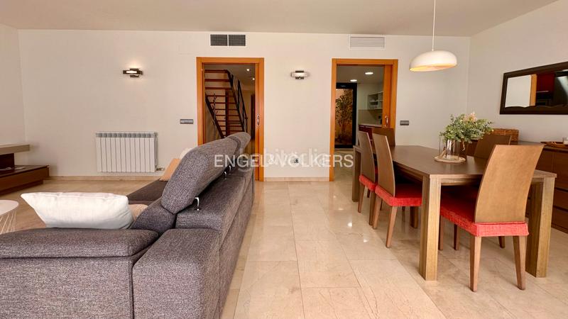 Foto 012d7ad4-e5c6-4d4b-a744-852bb2bcb3a0. Semi detached house in avinguda vidal i barraquer 15 in Cambrils