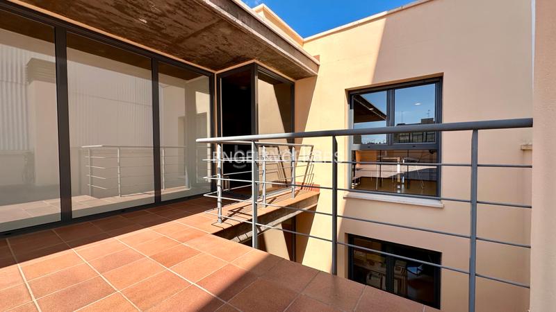 Foto 294a3e45-a009-4133-accf-8cd46b732027. Semi detached house in avinguda vidal i barraquer 15 in Cambrils