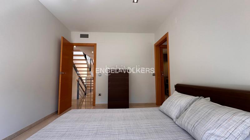 Foto 692b7a2a-ec58-4d65-b614-09eba934491e. Semi detached house in avinguda vidal i barraquer 15 in Cambrils