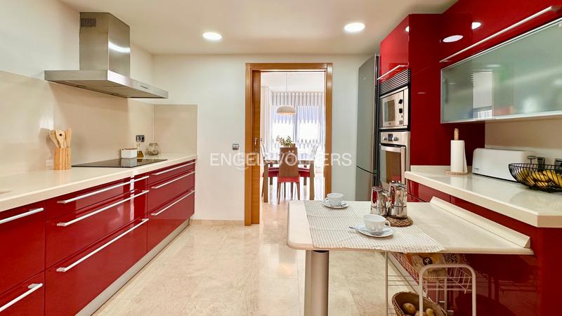 Foto 75c13b9b-aad3-4bd4-9121-148a71760ed2. Semi detached house in avinguda vidal i barraquer 15 in Cambrils