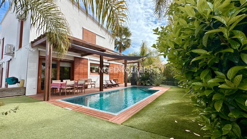 Foto 95774ad0-eb96-4a4b-9d14-b0ffb485715e. Maison avec parking piscine dans El Dorado Platja Cambrils