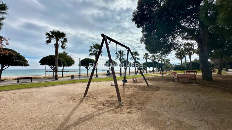 Foto f803cae5-0b28-4203-8fc8-2eebbf5a4168. Maison avec parking piscine dans El Dorado Platja Cambrils