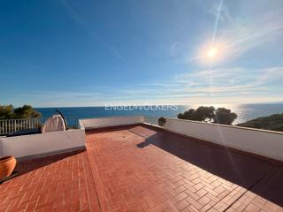 Piso en Carrer de la punta del cavall 44. Su oasis delante del mar