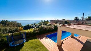 Chalet  Carrer cn 340 martinenques 28. Chalet con vistas al mar en alcanar platja con licencia turístic