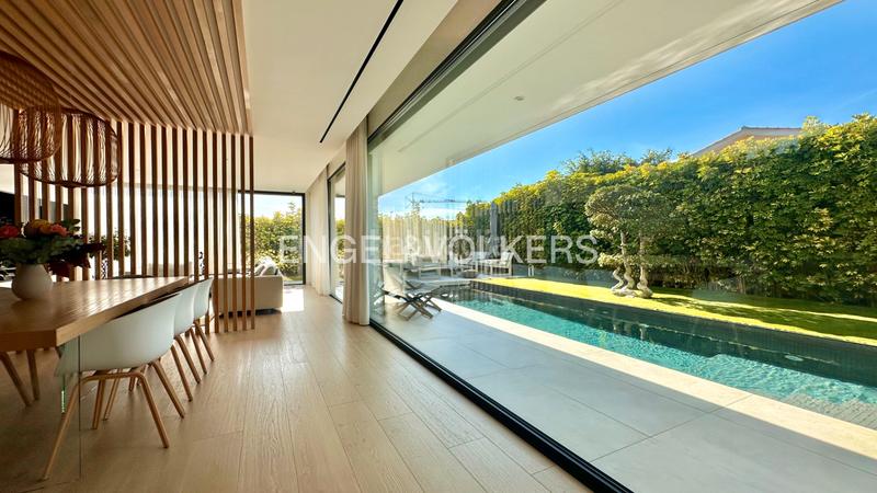 Foto 7b475f3c-6daf-40d4-ac27-fae0a14bebd9. Xalet a carrer santander 3 a mar Cambrils Cambrils