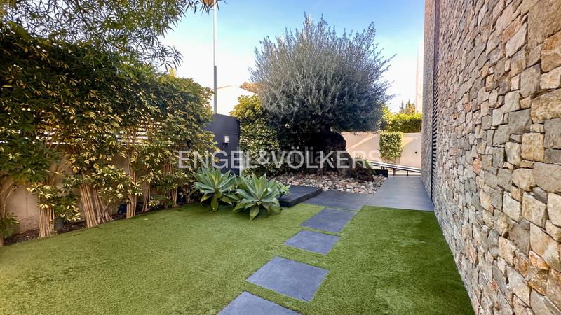 Foto 7ea8b082-f466-44e7-98bf-3a8d033162d9. Xalet a carrer santander 3 a mar Cambrils Cambrils