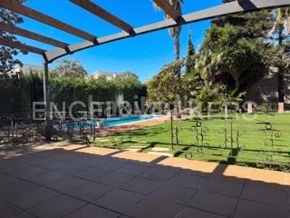 Foto 629bea64-ed75-4765-bcce-a32f23896e68. Casa en carrer isidre nonell 7 exclusiva villa en vilafortuny - 1500m² de jardín y todo el confort en una sola planta en Cambrils