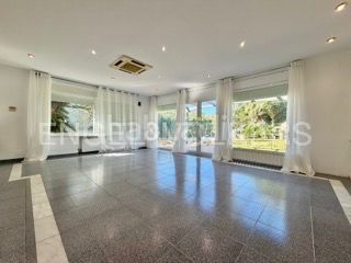 Foto 847a8f03-cd7b-40dd-9e53-249f3ac110f2. Casa en carrer isidre nonell 7 exclusiva villa en vilafortuny - 1500m² de jardín y todo el confort en una sola planta en Cambrils