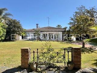 Foto c41b1977-0f2a-485f-b498-e3f5edbfca0b. Casa en carrer isidre nonell 7 exclusiva villa en vilafortuny - 1500m² de jardín y todo el confort en una sola planta en Cambrils