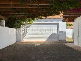 Foto f8094486-9220-44ce-a17e-59c3d28f79e8. Casa en carrer isidre nonell 7 exclusiva villa en vilafortuny - 1500m² de jardín y todo el confort en una sola planta en Cambrils