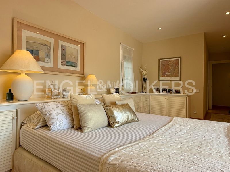 Foto 0d56cf1a-bfcf-4f00-b43b-c3023ef03904. Chalet santuario de lujo exclusivo en el centro de vilafortuny: un oasis de total privacidad, elegancia y confort. en Cambrils