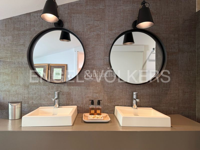 Foto 72487add-c109-4644-becc-9dc409f2e5be. Chalet santuario de lujo exclusivo en el centro de vilafortuny: un oasis de total privacidad, elegancia y confort. en Cambrils