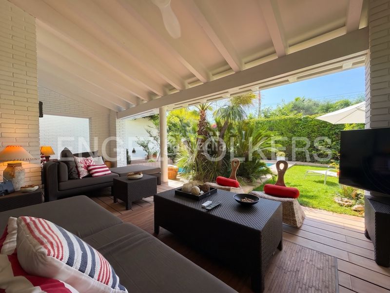 Foto 874dae1b-9594-4af5-a000-5839d1baa68c. Chalet santuario de lujo exclusivo en el centro de vilafortuny: un oasis de total privacidad, elegancia y confort. en Cambrils