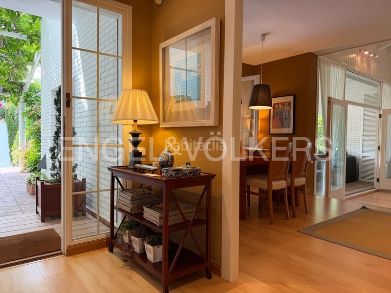 Foto b7114036-e964-4bd2-b7be-d3044a43bd5b. Chalet santuario de lujo exclusivo en el centro de vilafortuny: un oasis de total privacidad, elegancia y confort. en Cambrils