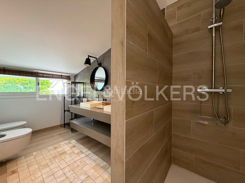 Foto b9580e51-54b7-4ae6-9e1a-8ed4b0e3b90a. Chalet santuario de lujo exclusivo en el centro de vilafortuny: un oasis de total privacidad, elegancia y confort. en Cambrils