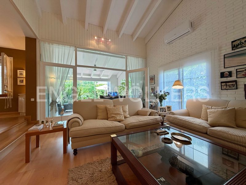 Foto ffd7a872-a11c-4ebf-983f-226a54d2518b. Chalet santuario de lujo exclusivo en el centro de vilafortuny: un oasis de total privacidad, elegancia y confort. en Cambrils