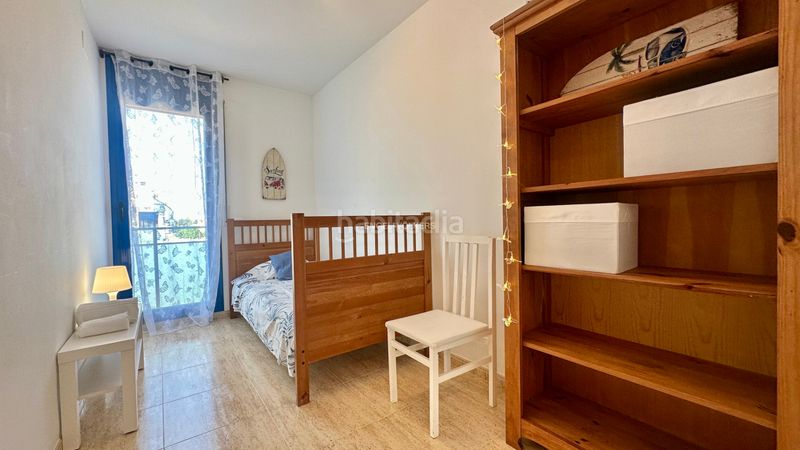 Foto 33fc758c-ee04-40ce-8034-6c18ed06ef7a. Casa adossada a avinguda rafael de llao 1 a Ampolla (L´)