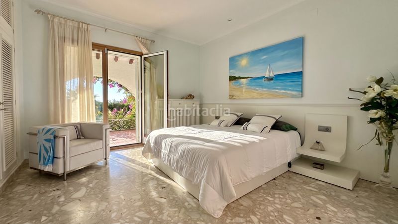 Foto 09f4d216-c4c3-487b-bf6a-ee91cfbd44b2. Casa amb aparcament piscina a Centre Miami Platja