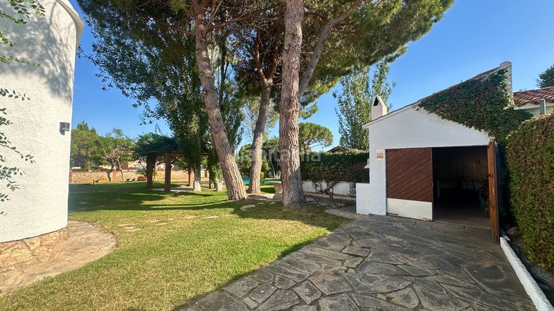 Foto 4afbf17c-ef7d-4d57-89f4-a9292992283d. Casa amb aparcament piscina a Centre Miami Platja
