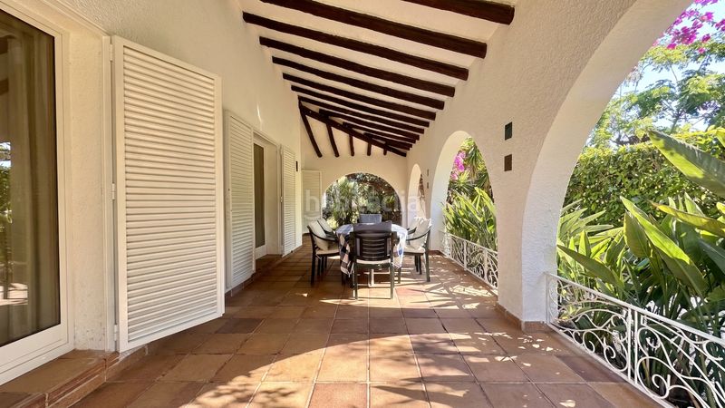 Foto 9f9a35b0-7b2e-4143-9607-09144eec80be. Casa amb aparcament piscina a Centre Miami Platja