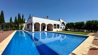 Casa  Partida hortas 3. Magnífica finca rústica de 2 hectáreas con vivienda modernista,