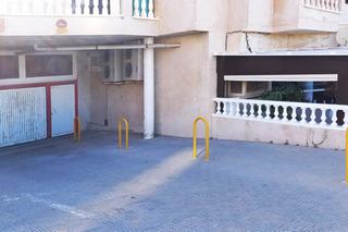 Parking coche en Los Arenales del Sol