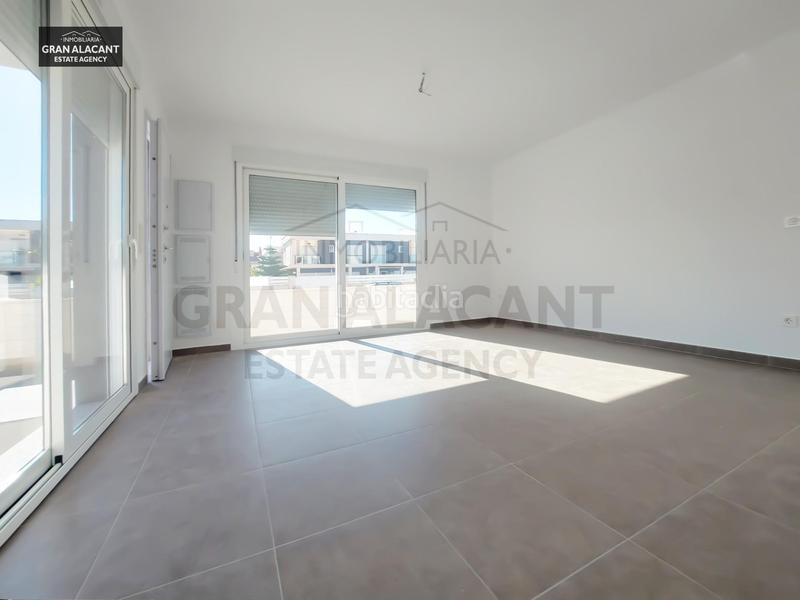 Foto e666c8c9-bf4f-4e88-a8eb-4ceb45ad633b. Haus mit heizung parking pool in Monte y Mar Santa Pola