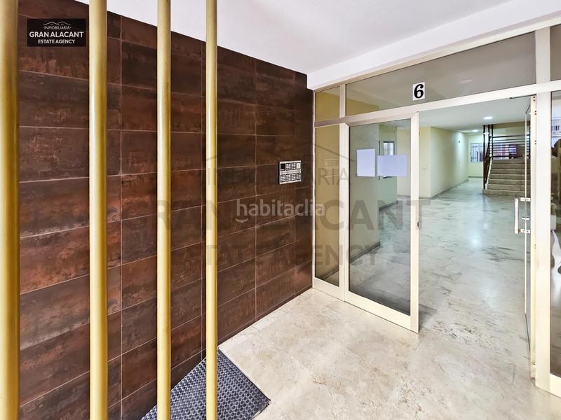 Foto 24035405-0877-4e44-97ba-42a9cd35c066. Rez-de-chaussée avec chauffage dans Centro Santa Pola