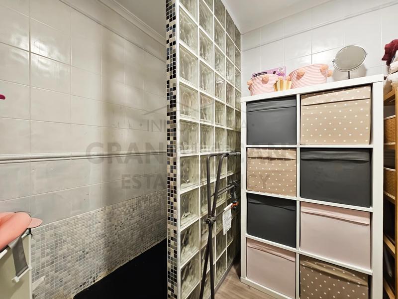 Foto 4a7c22cb-21cf-400a-b74a-7d0d525f0b58. Piccolo appartamento con riscaldamento parcheggio piscina in Santa Pola