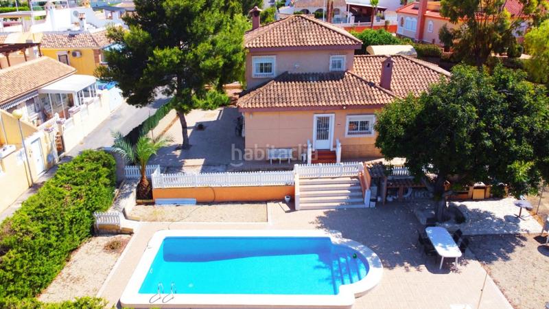 Foto 76a00c90-62b7-4e03-9c22-3db438129c61. Chalet mit heizung parking pool in Monte y Mar Santa Pola