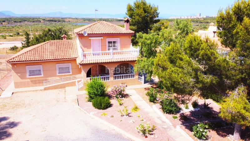 Foto ad0421a9-55e3-4c22-a1f8-e37c708645f1. Chalet mit heizung parking pool in Monte y Mar Santa Pola