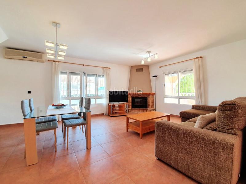 Foto eb7b859f-95a0-41f1-850e-8c882a0de9a0. Chalet mit heizung parking pool in Monte y Mar Santa Pola