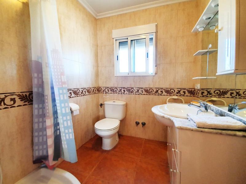 Foto f8ceea70-cb99-4783-97a8-780177f4c1f7. Chalet mit heizung parking pool in Monte y Mar Santa Pola