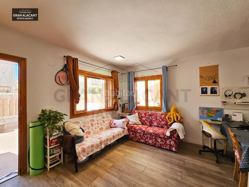 Foto 212d63d5-1165-4eb5-93b5-42ae89e6d1f4. Casa soleado adosado junto a servicios en Monte Faro-Altomar II Santa Pola