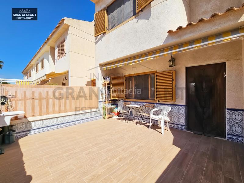 Foto dc773880-b33e-496b-a54b-7ef45e5eb306. Casa soleado adosado junto a servicios en Monte Faro-Altomar II Santa Pola