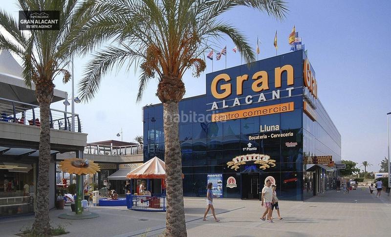Foto f1574f77-2d7a-4120-b020-c12c5b9e5022. Casa soleado adosado junto a servicios en Monte Faro-Altomar II Santa Pola