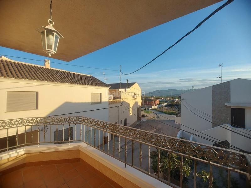 Foto 0ba586e9-e29a-4aa5-9322-8d64f80d1e78. Casa vivienda unifamiliar en esquina de planta baja y alta con soláriumbarbacoa en Orihuela