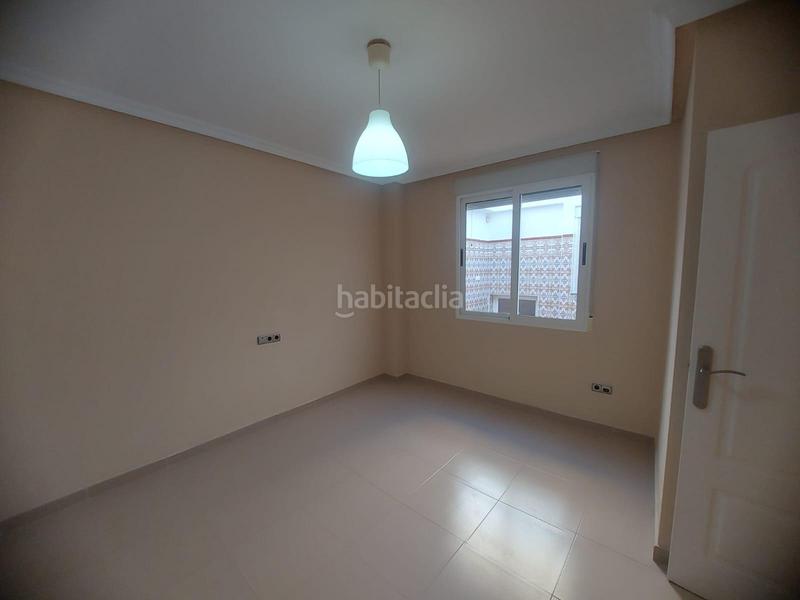 Foto 136b4b5b-acf0-4962-a281-3437ff5ee6ae. Casa vivienda unifamiliar en esquina de planta baja y alta con soláriumbarbacoa en Orihuela