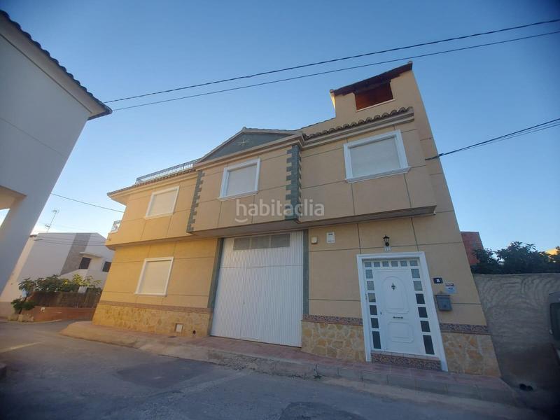 Foto 3ddc70dd-e083-457d-9150-fd56b90937d2. Casa vivienda unifamiliar en esquina de planta baja y alta con soláriumbarbacoa en Orihuela